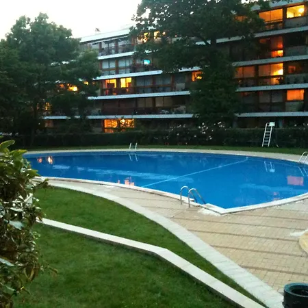 Gardens, Pool And ! * La Celle-Saint-Cloud